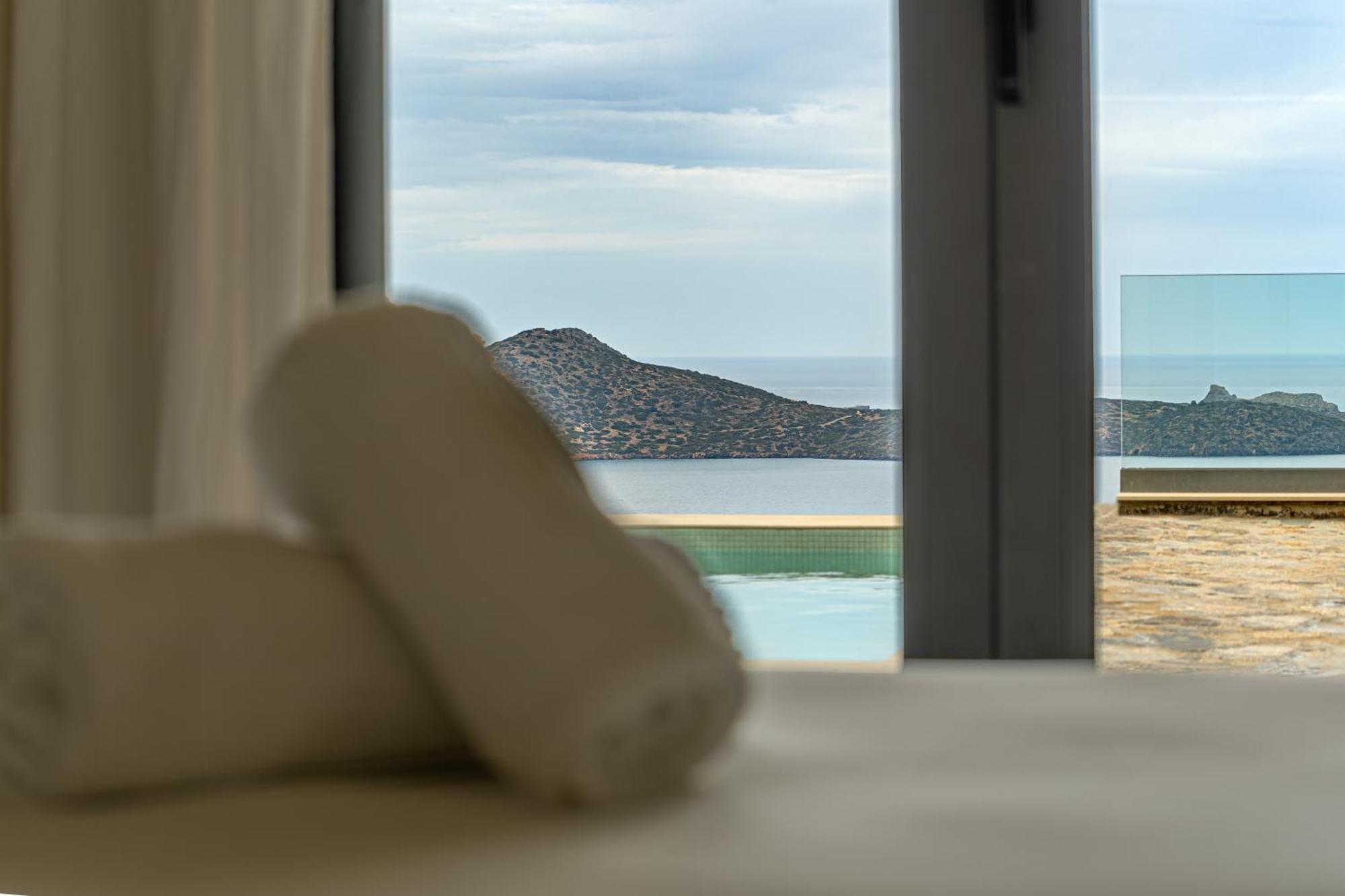 Elounda Sunrise Villa Exterior photo